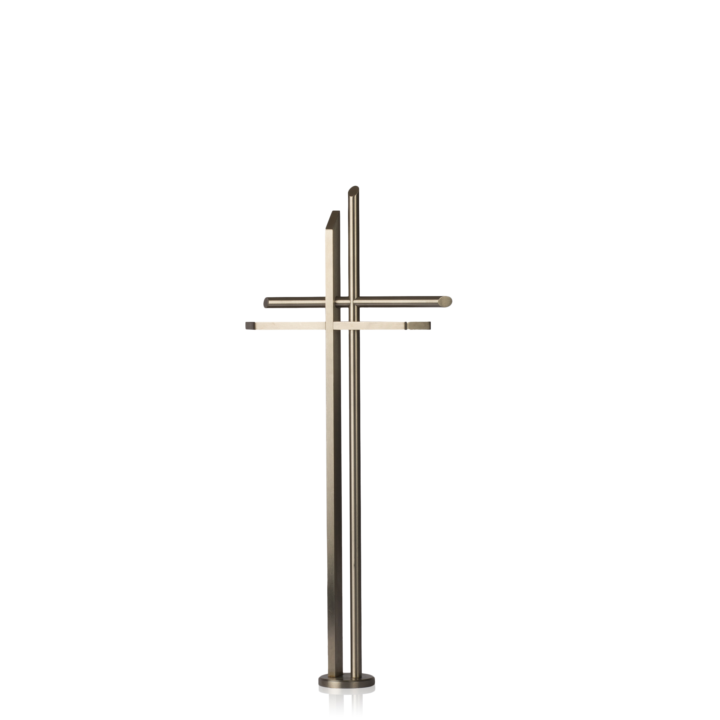 Edelstahlkreuz aus rostfreiem Flachmaterial, durchstoßen